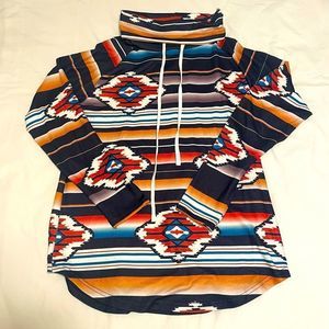 Ladies Medium Aztec Crowl Neck Sweatshirt
